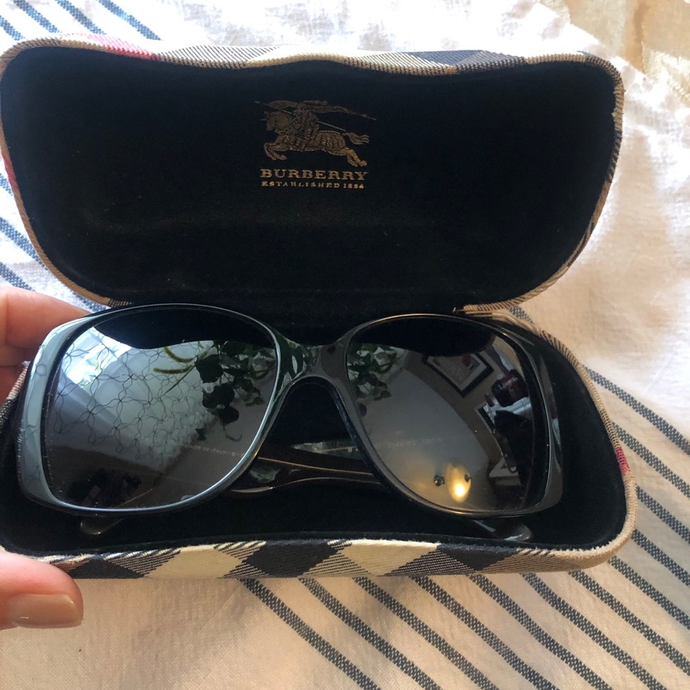 Burberry Sunglasses B 4105-M
